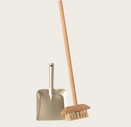 Maileg Miniature broom Set- Kost og Brett Sett