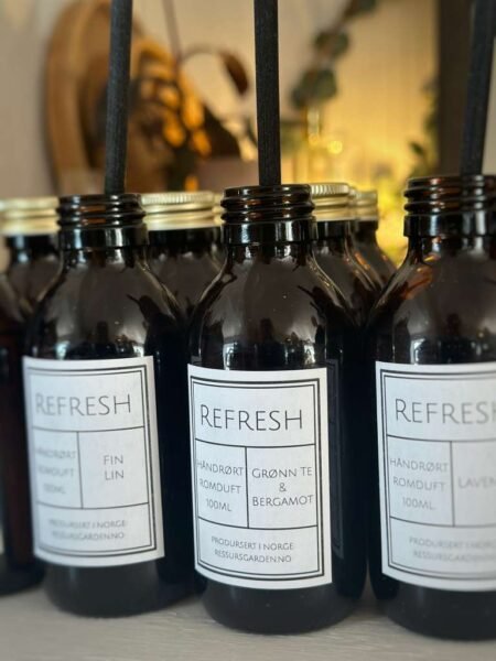 Håndrørt romduft fra Reddal Resurssgård 100 ml, grønn te og Bergamot