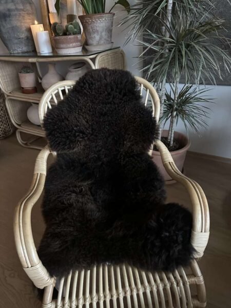 Saueskinn  Korthåret, Brunt 117 x 77cm