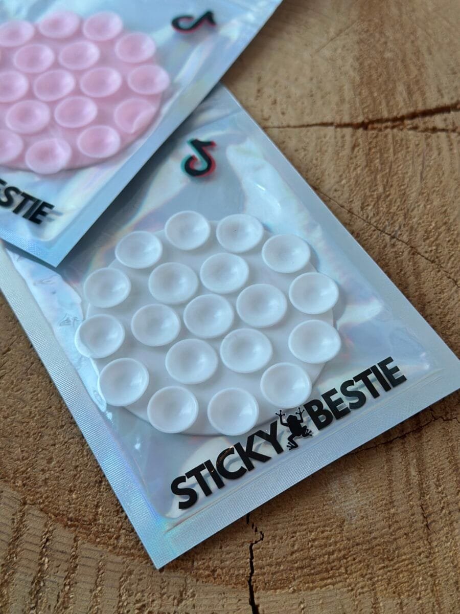 STICKY BESTIE,  THE ROUNDIE