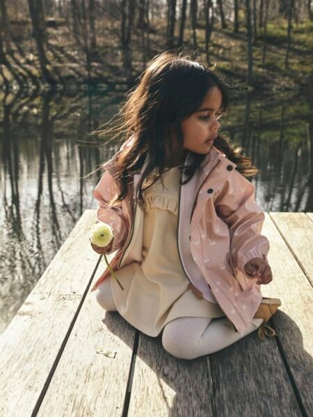 LIL ATELIER LADRY10 RAIN SET AOP FO LIL- Regnsett, Adobe Rose- Dus Rosa Med Svaner