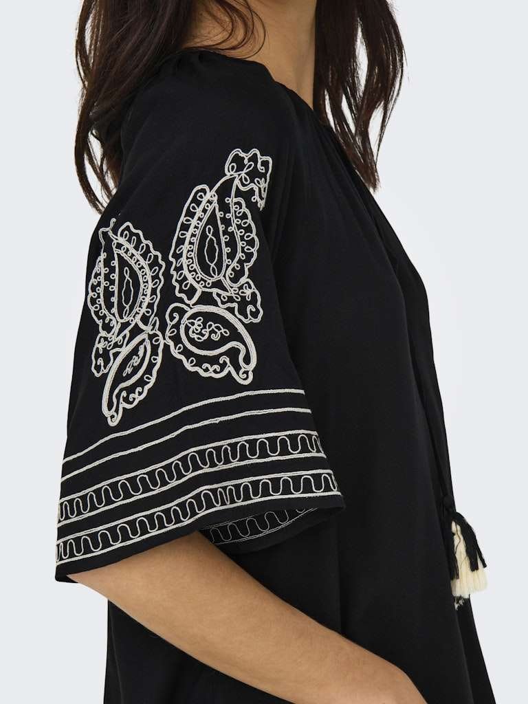 JDY RISSO LIFE BIANCA L/S TOP, Bluse, Black W. TAPIOCA EMBROIDERY - Bilde 5