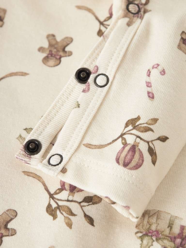LIL ATELIER, LAYO GIP LS SLIM SUIT, Turtledove CHRISTMAS, Julepysj - Bilde 3