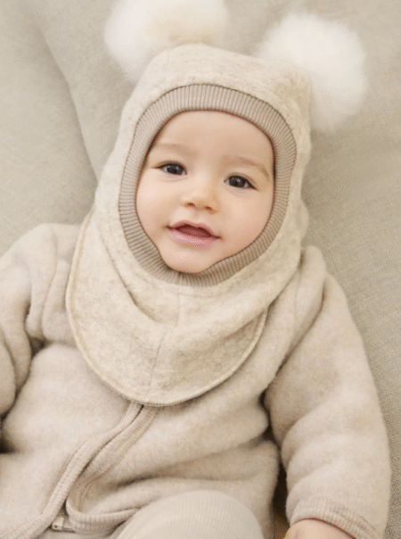 Huttelihut Balaclava Wool Alpaca/ Ullalpakka, Pompoms, Sand Melange