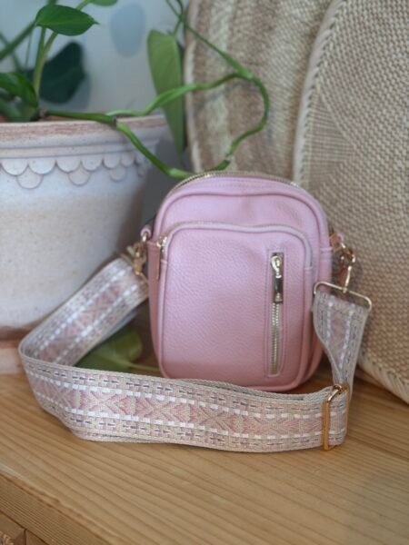 Rosenvinge LEVI CityBag med mønstret rem - lys rosa