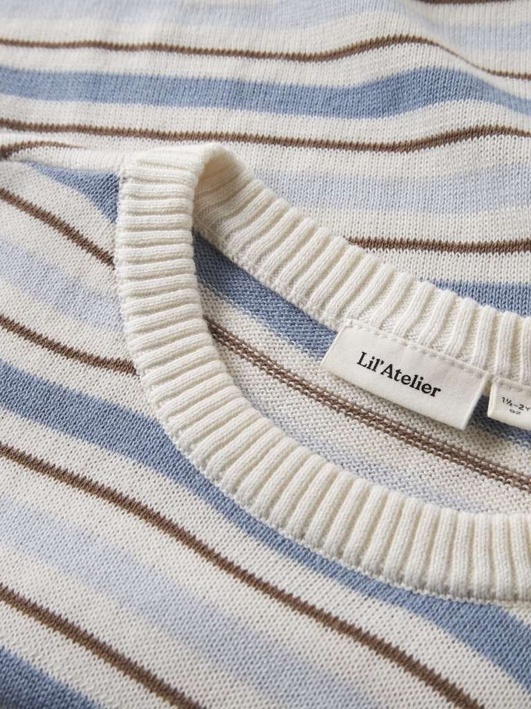 LIL ATELIER HITO SS LOOSE KNIT- Tynnsrikket T- Skjorte, Coconut Milk DUSTY BLUE - Bilde 4