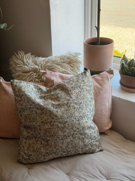 Au Maison Pute Med Fyll, Ethnic Latte , 50x50