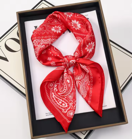 Fianoa Lite Skjerf  I Silkelook, Rødt