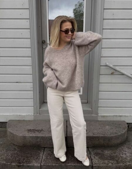 Reve, Caroline V-Hals Genser, Mohair- og ullblanding, Sand