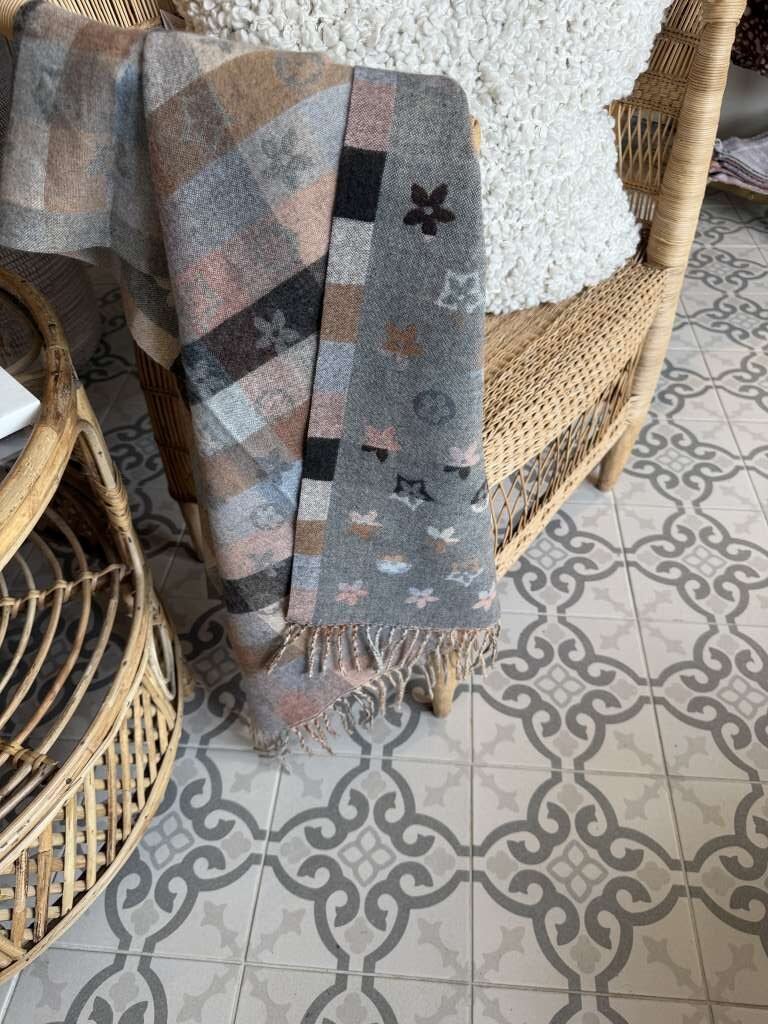 Fianoa Sjal i LV Mønster, Flerfarget , Grå, Rosa,Brun