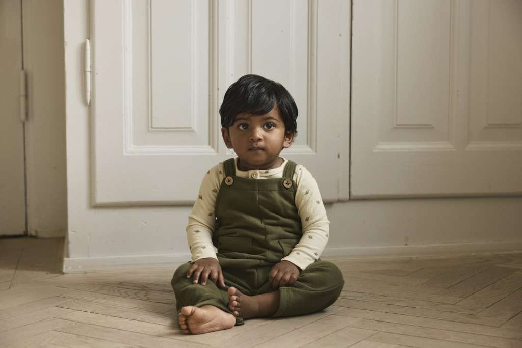LIL ATELIER LONDON RAN LOOSE SWEAT OVERALL, Selebukse, Winter Moss, grønn - Bilde 2