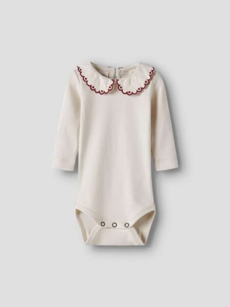 LIL  ATELIER FUNDO LIA LS SLIM BODY, Turtledove BIKING RED, Offwhite Med Rød Detalj
