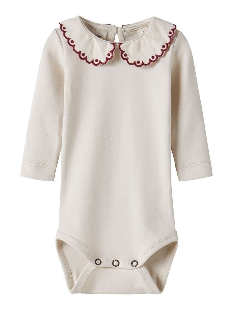 LIL ATELIER FUNDO LIA LS SLIM BODY, Turtledove BIKING RED, Offwhite Med Rød Detalj - Bilde 3