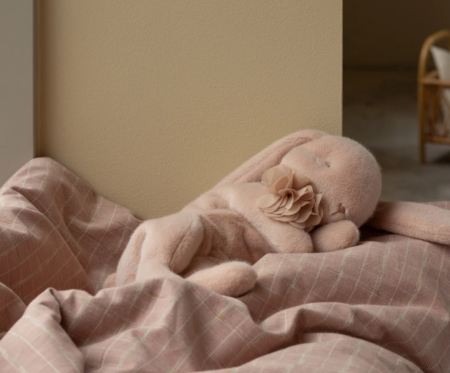 Maileg Sovende Kanin, Sleeping bunny plush, Small - Powder